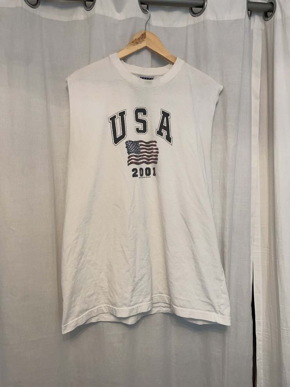 Vintage 2001 USA Graphic Sleeveless T-Shirt XL
American
Pride 
4th of July